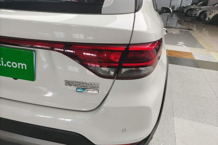 Used Kia KX Cross 2017 1.4L AT GLS Right Rear Taillight