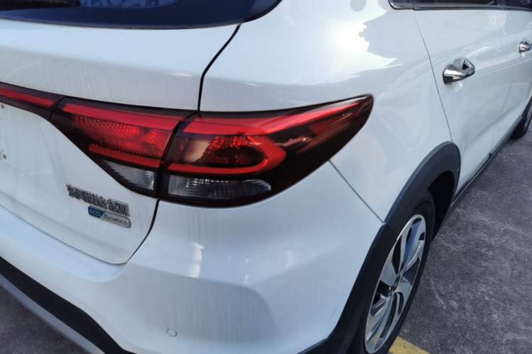 Used Kia KX Cross 2017 1.4L AT GLS Right Rear Taillight