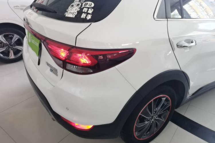 Used Kia KX Cross 2017 1.4L AT GLS Right Rear Taillight