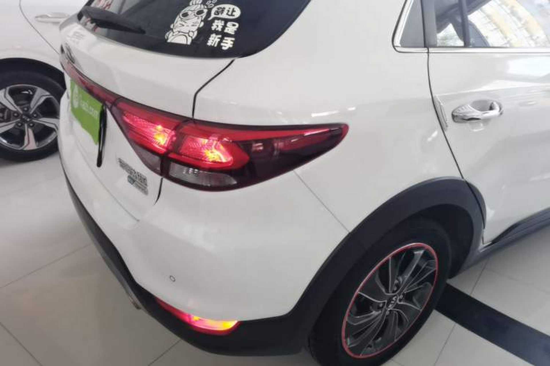 Used Kia KX Cross 2017 1.4L AT GLS Right Rear Taillight