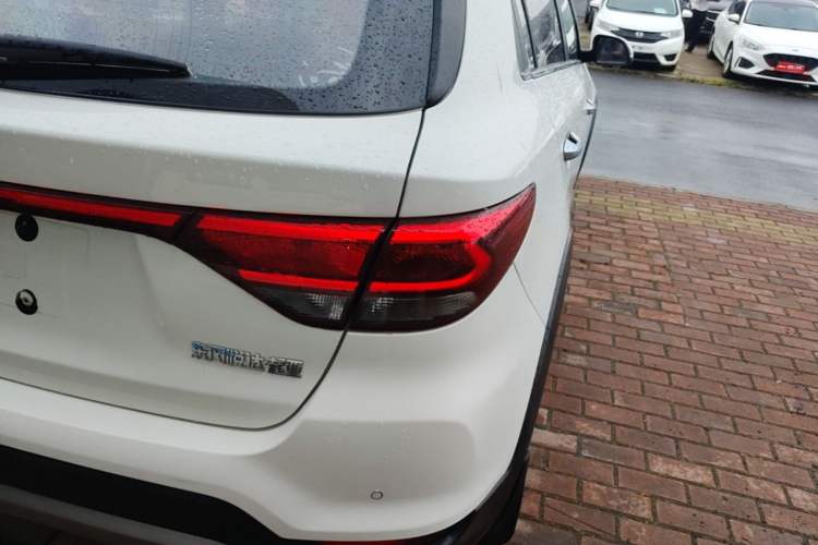 Used Kia KX Cross 2017 1.4L AT GLS Right Rear Taillight