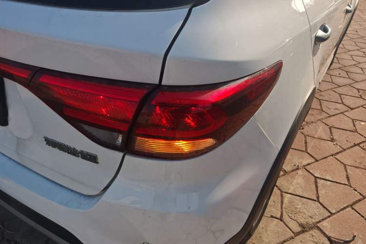 Used Kia KX Cross 2017 1.4L MT GLS Right Rear Taillight