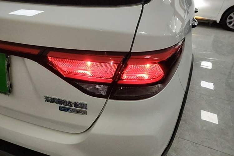 Used Kia KX Cross 2017 1.4L AT GLS Right Rear Taillight