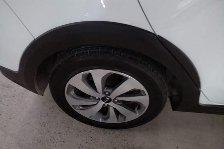 Used Kia KX Cross 2017 1.4L AT GLS Right Rear Wheel Hub