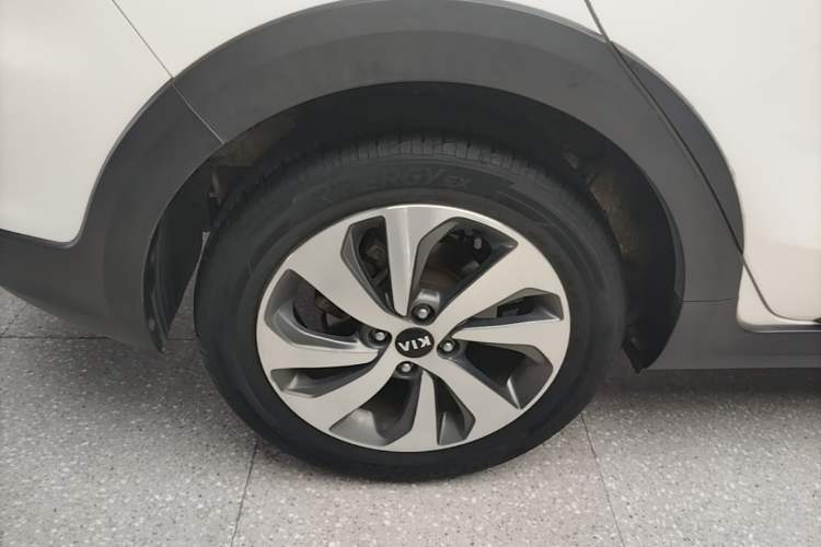 Used Kia KX Cross 2017 1.4L AT GLS Right Rear Wheel Hub