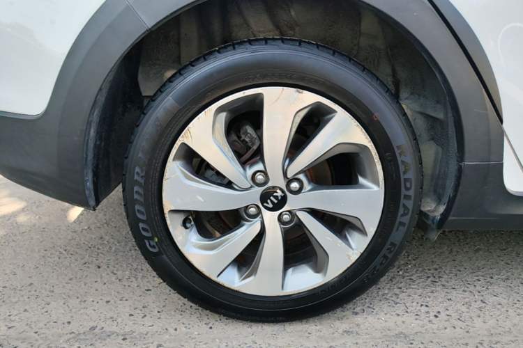 Used Kia KX Cross 2017 1.4L AT GLS Right Rear Wheel Hub