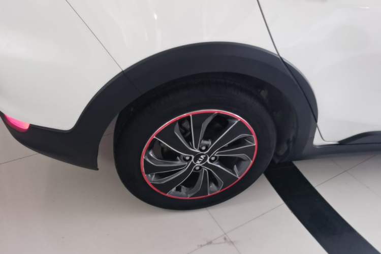 Used Kia KX Cross 2017 1.4L AT GLS Right Rear Wheel Hub