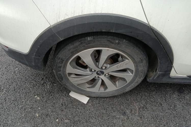 Used Kia KX Cross 2017 1.4L MT GLS Right Rear Wheel Hub