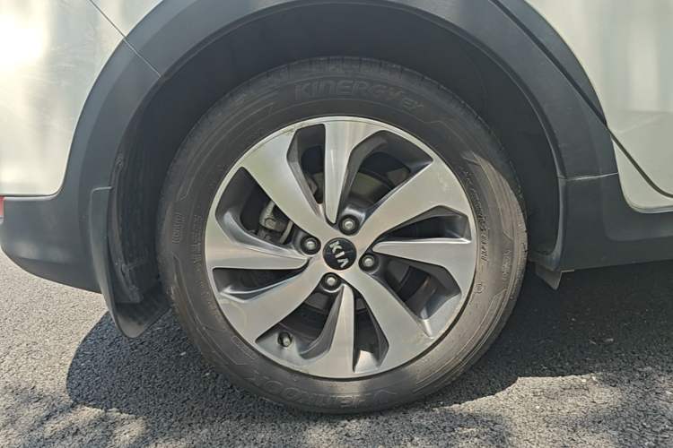 Used Kia KX Cross 2017 1.4L AT GLS Right Rear Wheel Hub