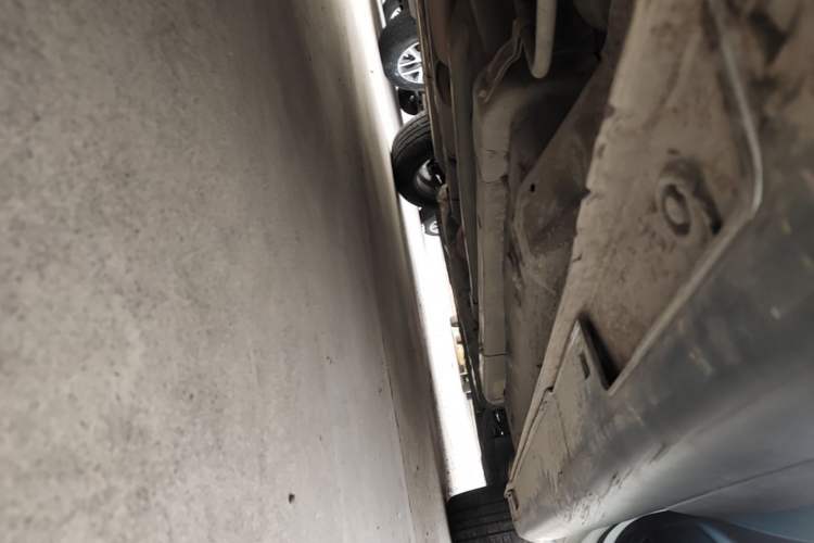 Used Kia KX Cross 2017 1.4L AT GLS Right Side Sill