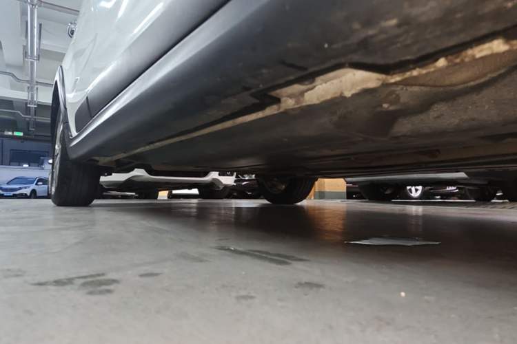 Used Kia KX Cross 2017 1.4L AT GLS Right Side Sill