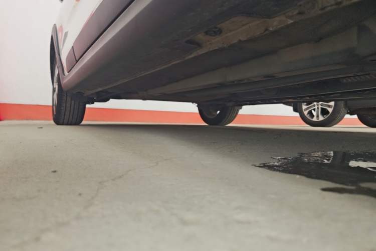 Used Kia KX Cross 2017 1.4L AT GLS Right Side Sill