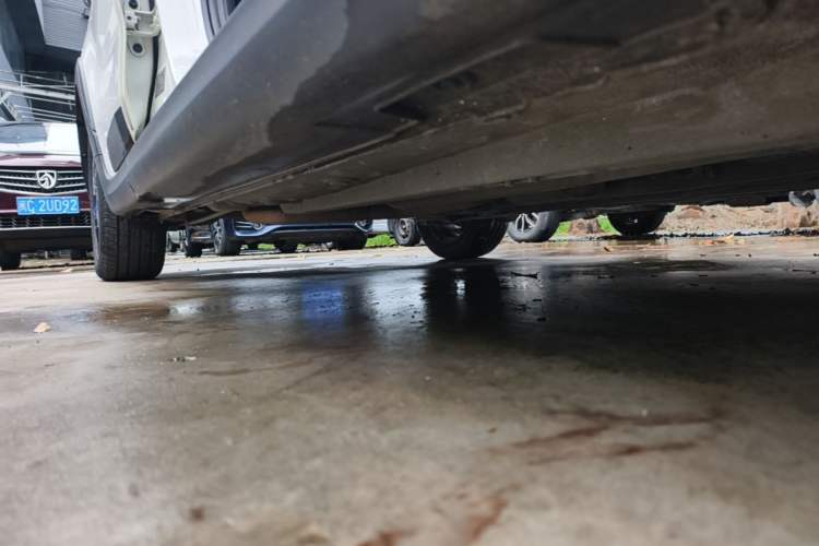 Used Kia KX Cross 2017 1.4L AT GLS Right Side Sill