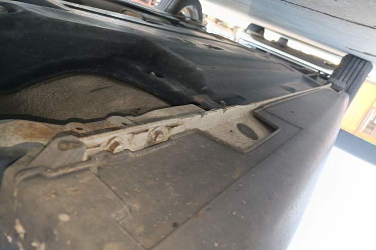 Used Kia KX Cross 2017 1.4L AT GLS Right Side Sill