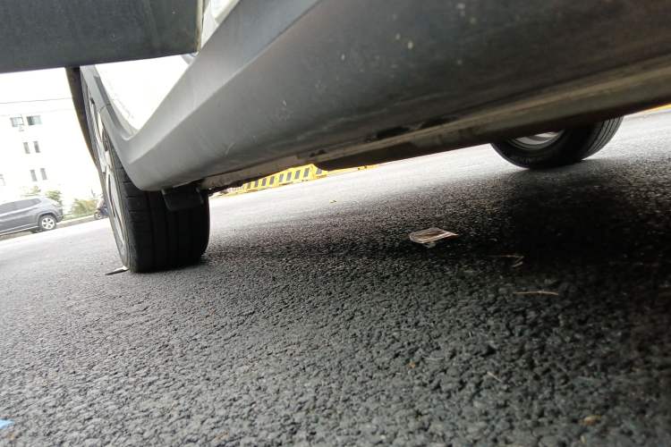 Used Kia KX Cross 2017 1.4L MT GLS Right Side Sill
