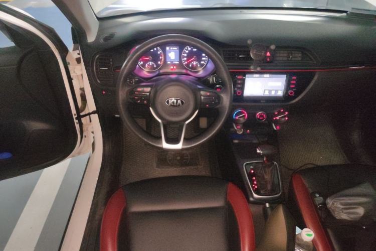 Used Kia KX Cross 2017 1.4L AT GLS Steering Wheel