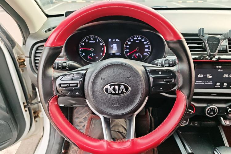 Used Kia KX Cross 2017 1.4L AT GLS Steering Wheel