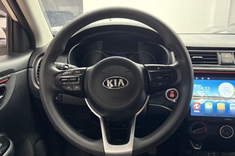 Used Kia KX Cross 2017 1.4L AT GLS Steering Wheel