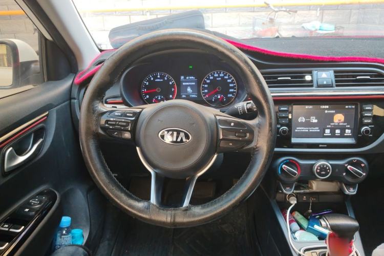 Used Kia KX Cross 2017 1.4L AT GLS Steering Wheel