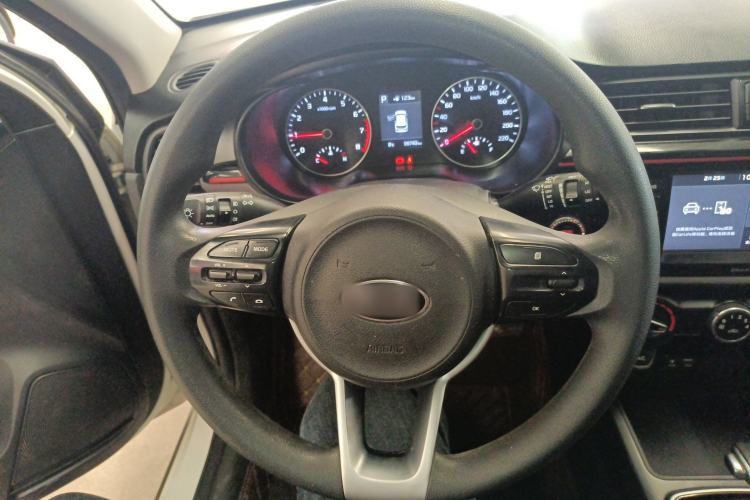 Used Kia KX Cross 2017 1.4L AT GLS Steering Wheel