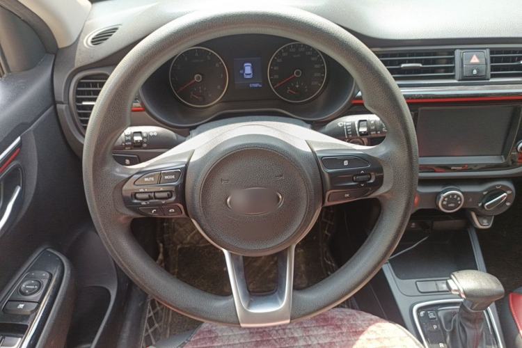 Used Kia KX Cross 2017 1.4L AT GLS Steering Wheel
