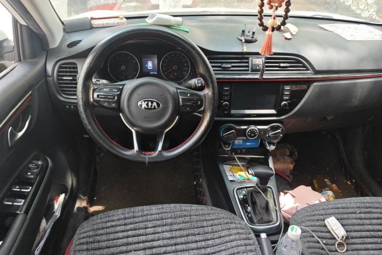 Used Kia KX Cross 2017 1.4L AT GLS Steering Wheel