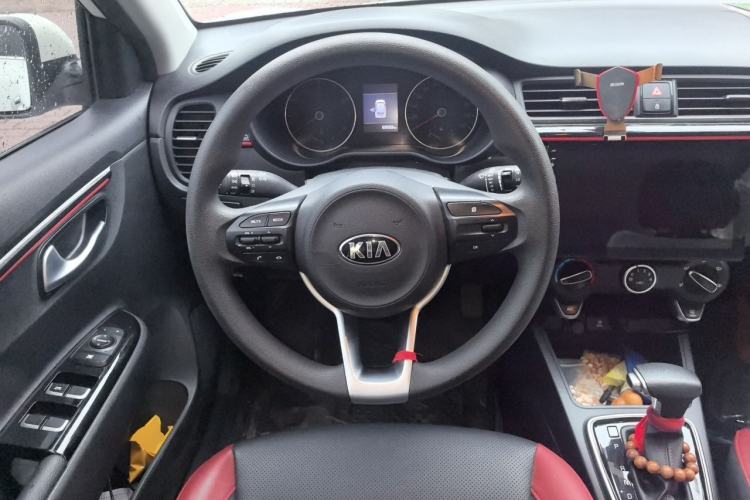 Used Kia KX Cross 2017 1.4L AT GLS Steering Wheel