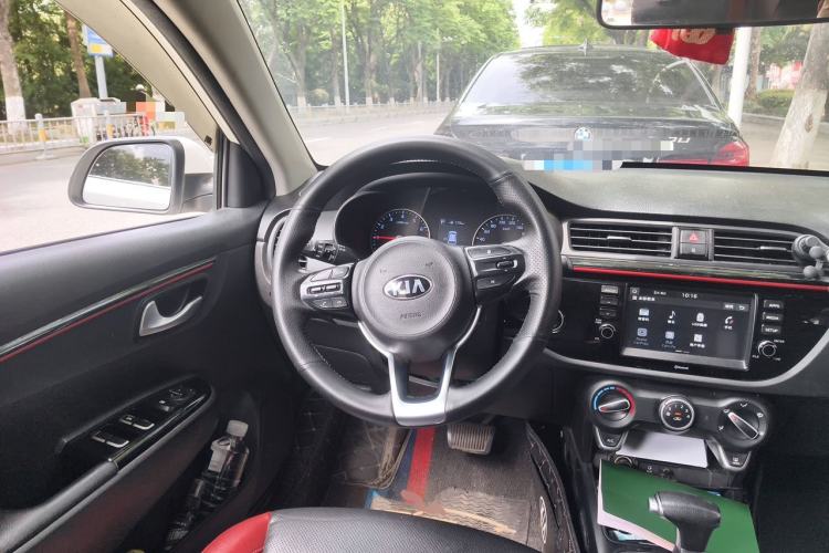 Used Kia KX Cross 2017 1.4L AT GLS Steering Wheel