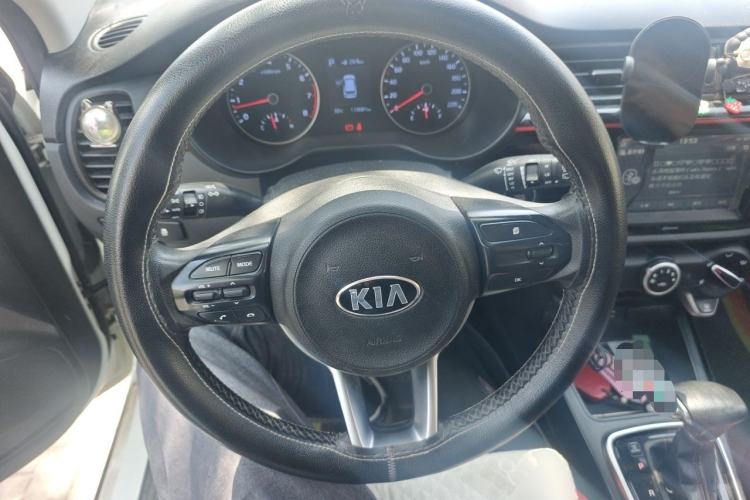 Used Kia KX Cross 2017 1.4L AT GLS Steering Wheel
