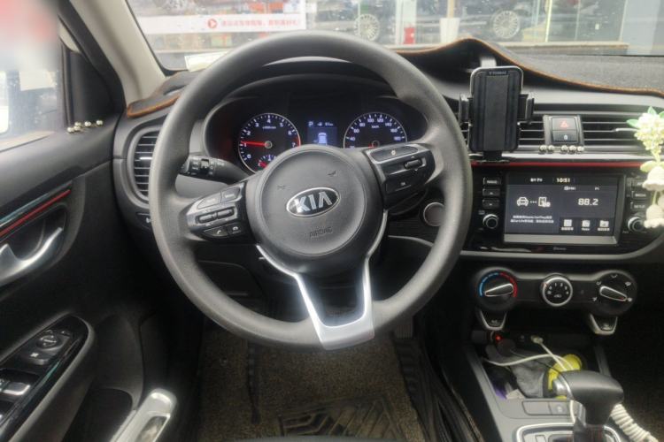 Used Kia KX Cross 2017 1.4L AT GLS Steering Wheel