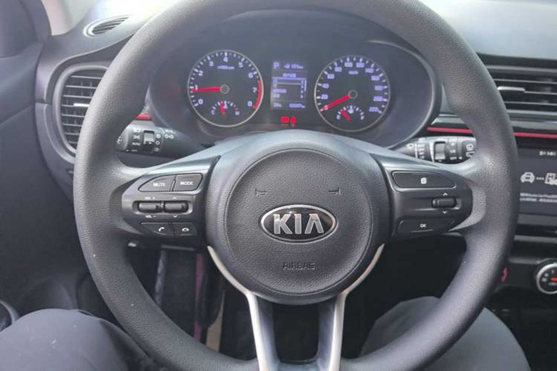Used Kia KX Cross 2017 1.4L AT GLS Steering Wheel