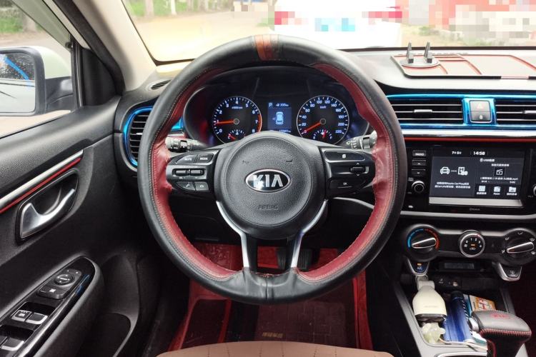 Used Kia KX Cross 2017 1.4L AT GLS Steering Wheel