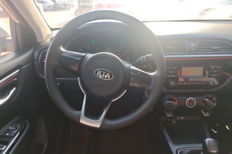 Used Kia KX Cross 2017 1.4L MT GLS Steering Wheel