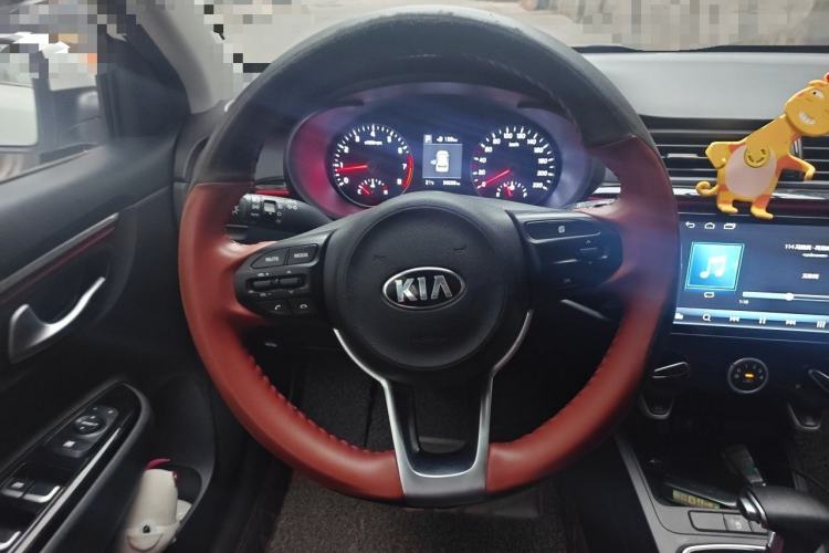 Used Kia KX Cross 2017 1.4L AT GLS Steering Wheel