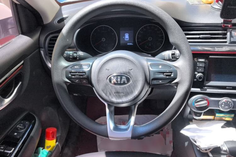 Used Kia KX Cross 2017 1.4L AT GLS Steering Wheel