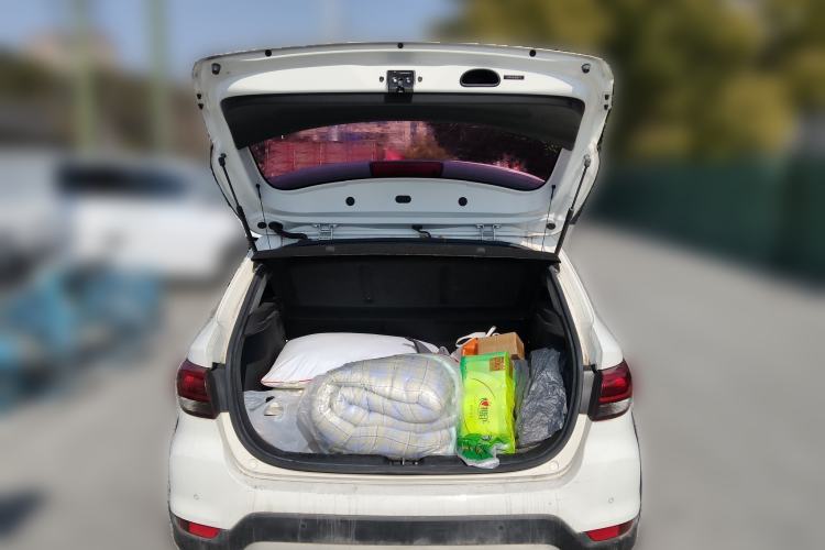 Used Kia KX Cross 2017 1.4L AT GLS Trunk