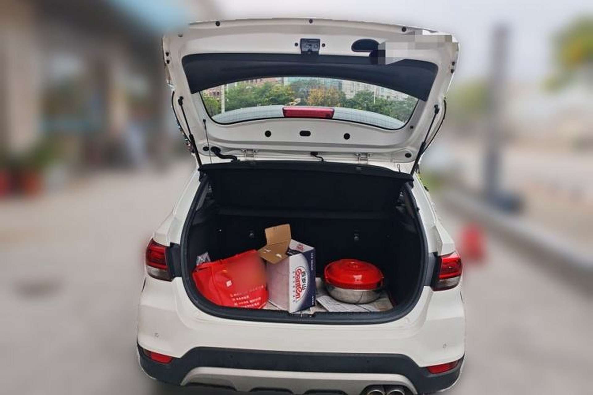 Used Kia KX Cross 2017 1.4L AT GLS Trunk