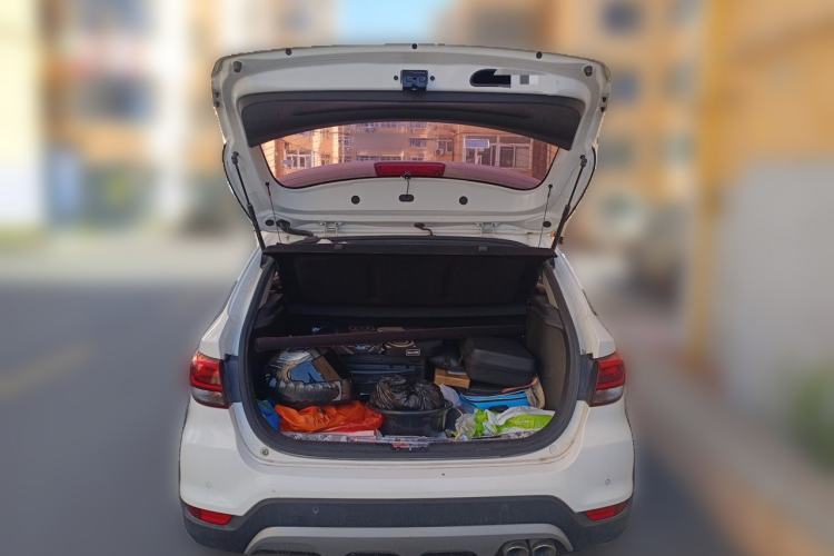 Used Kia KX Cross 2017 1.4L AT GLS Trunk