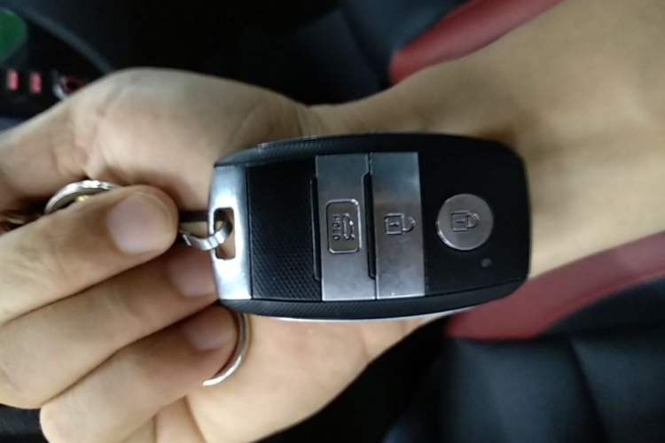Used Kia KX Cross 2017 1.4L AT GLS Vehicle Key