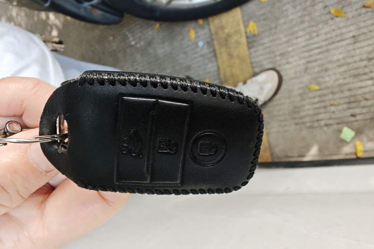 Used Kia KX Cross 2017 1.4L AT GLS Vehicle Key