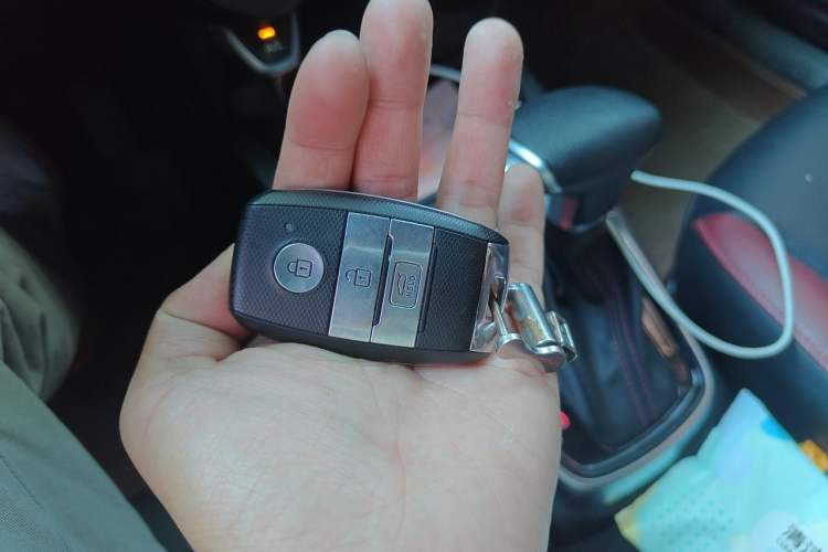 Used Kia KX Cross 2017 1.4L AT GLS Vehicle Key
