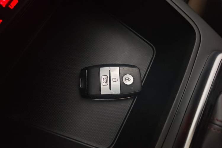 Used Kia KX Cross 2017 1.4L AT GLS Vehicle Key