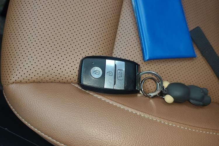Used Kia KX Cross 2017 1.4L AT GLS Vehicle Key