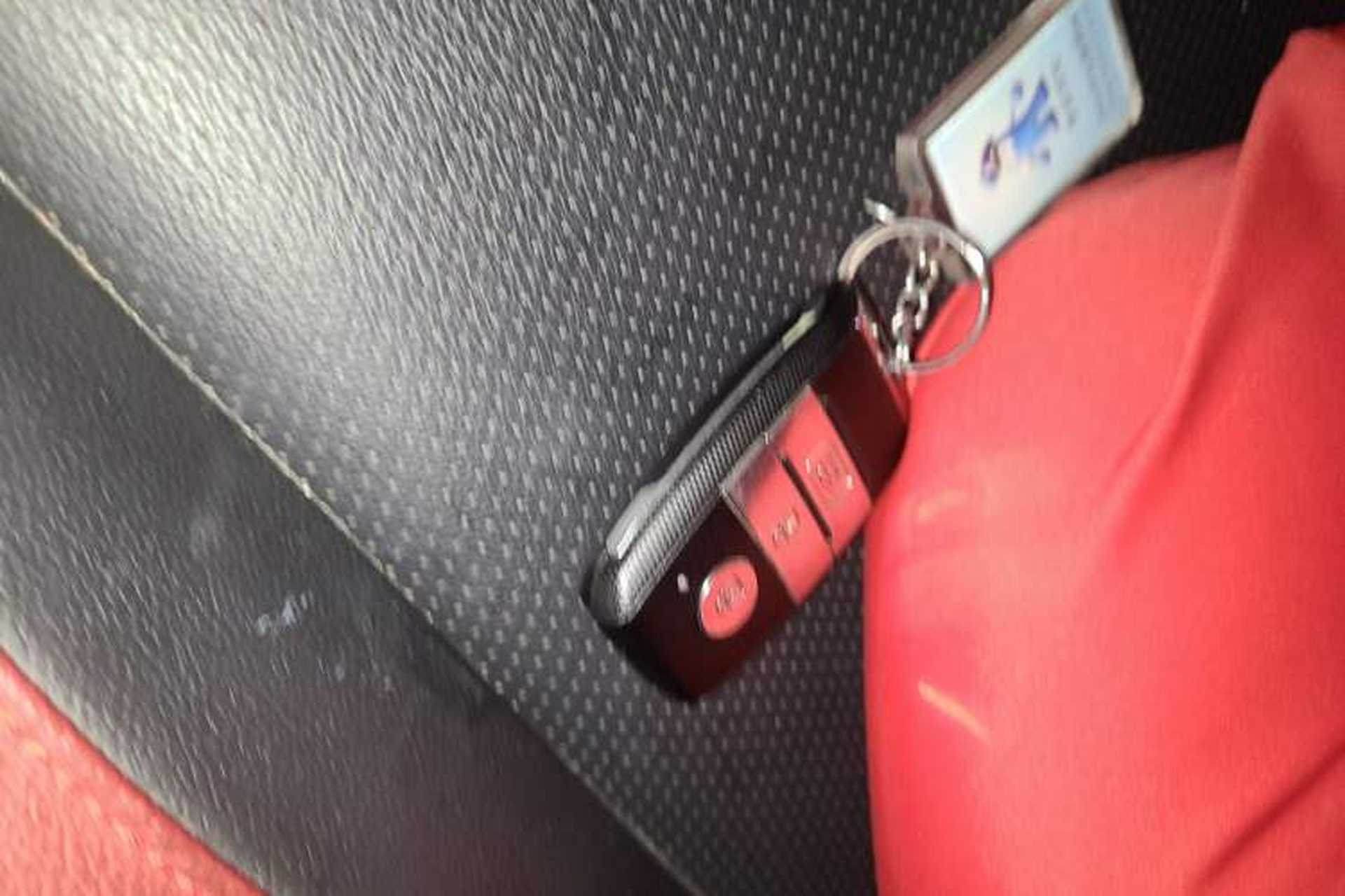 Used Kia KX Cross 2017 1.4L AT GLS Vehicle Key