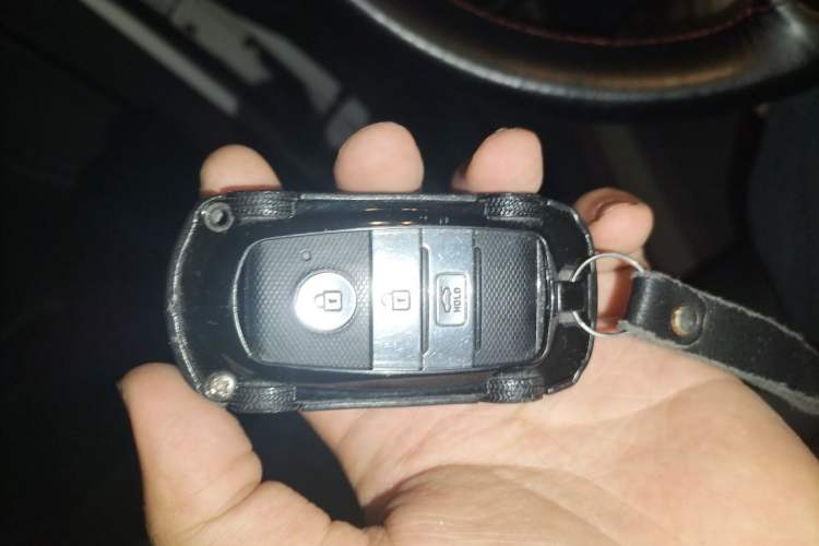 Used Kia KX Cross 2017 1.4L AT GLS Vehicle Key