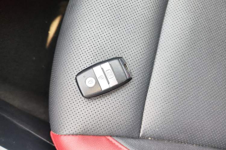 Used Kia KX Cross 2017 1.4L AT GLS Vehicle Key