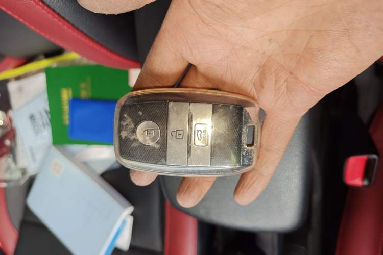 Used Kia KX Cross 2017 1.4L AT GLS Vehicle Key