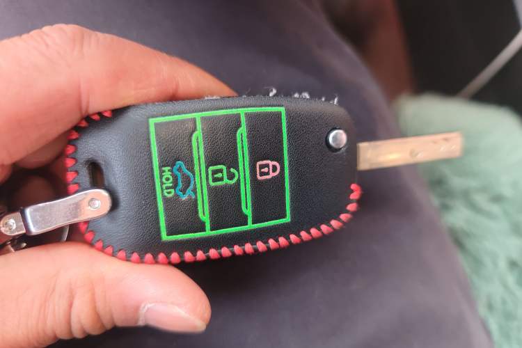 Used Kia KX Cross 2017 1.4L MT GLS Vehicle Key