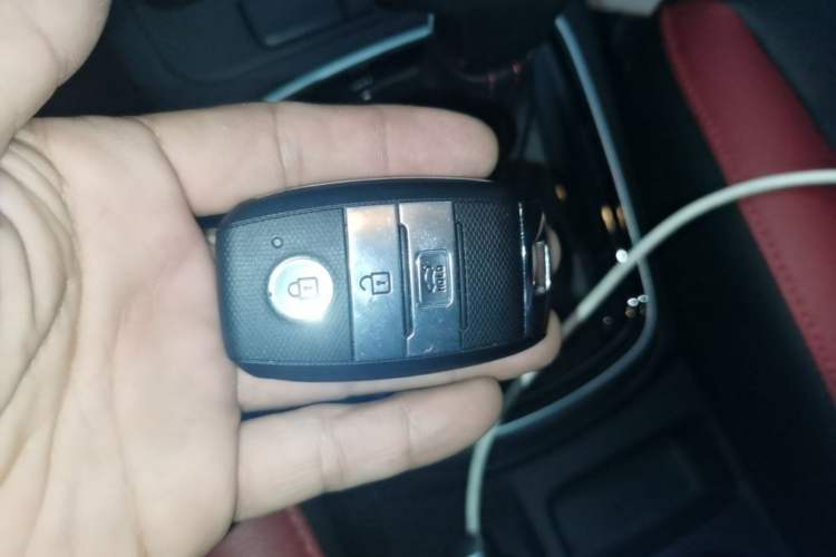 Used Kia KX Cross 2017 1.4L AT GLS Vehicle Key