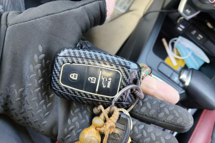 Used Kia KX Cross 2017 1.4L AT GLS Vehicle Key